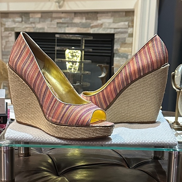 Nine West “Willow” Platform Wedge w/Metallic & Multicolor Stripe Detail, Size 10 - Picture 1 of 16
